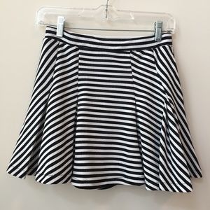 Jessica Simpson Black & White Skater Skirt